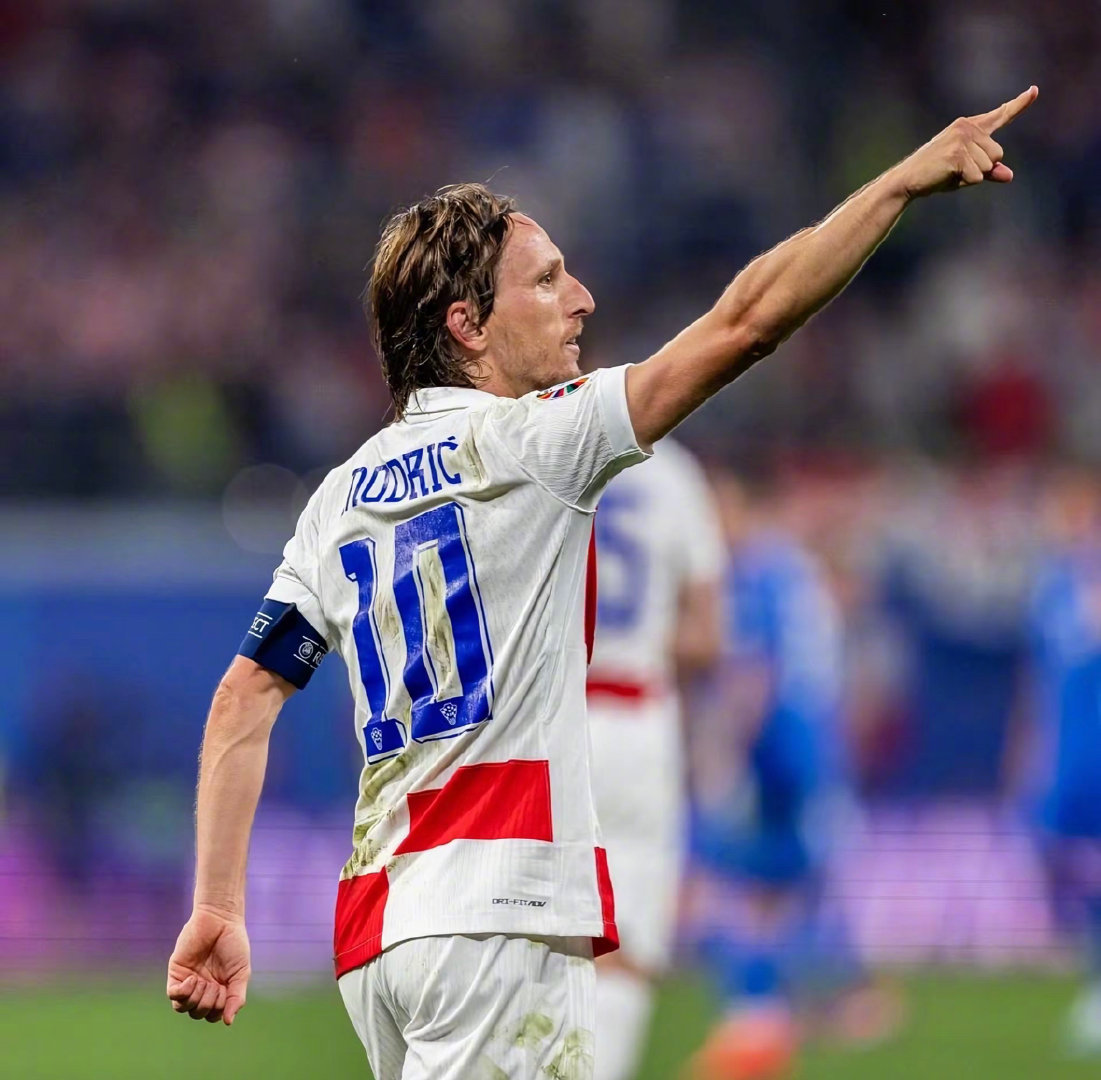 重视度拉满，美加墨三国领导人均出席2026世界杯抽签仪式