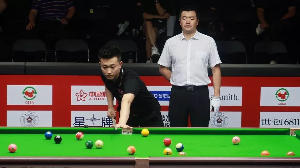 形成纵深冲 形成纵深冲